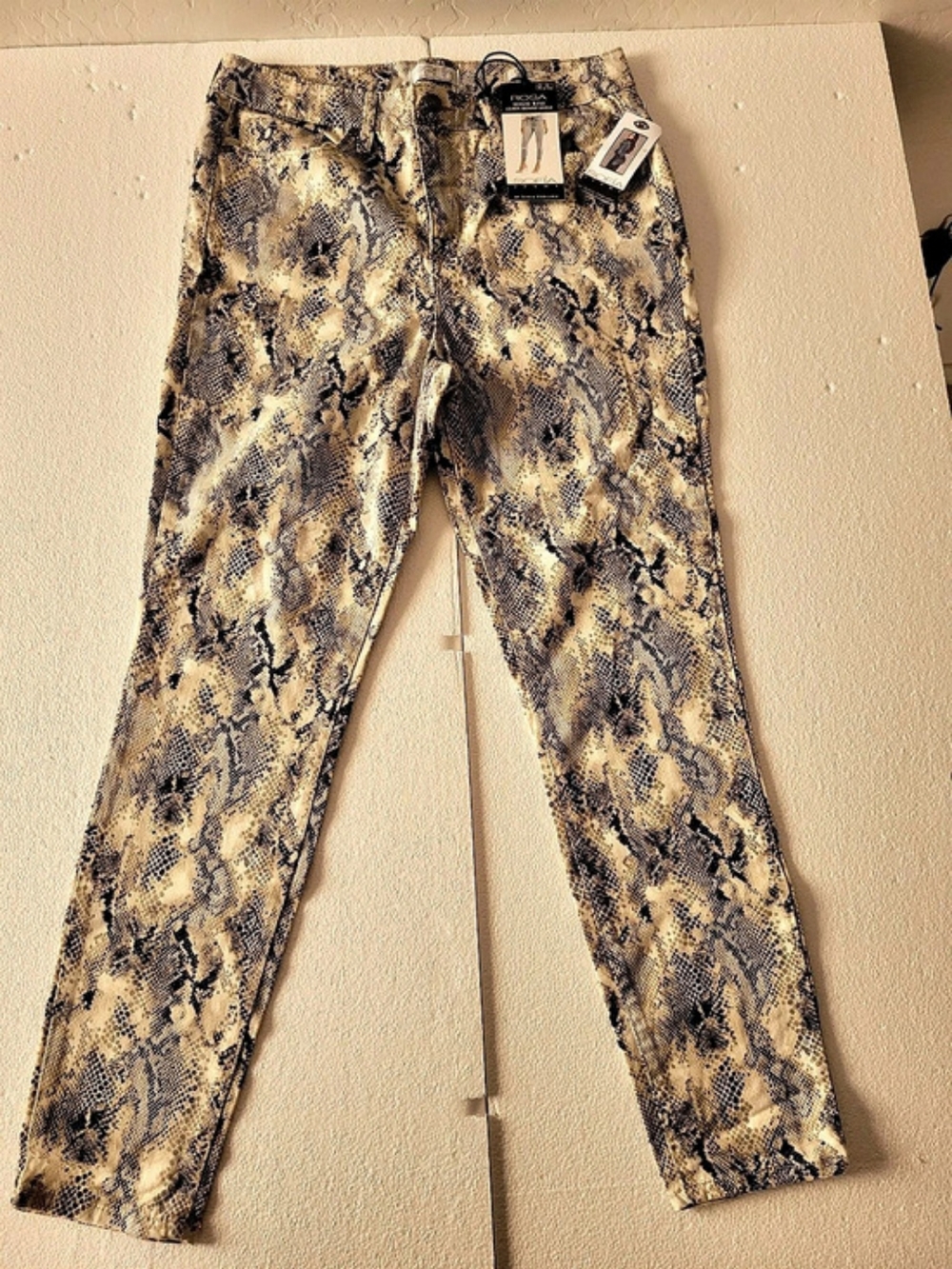Sofia by Sofia Vergara Rosa High Rise Curvy Skinny Ankle Animal Print Jeans Size